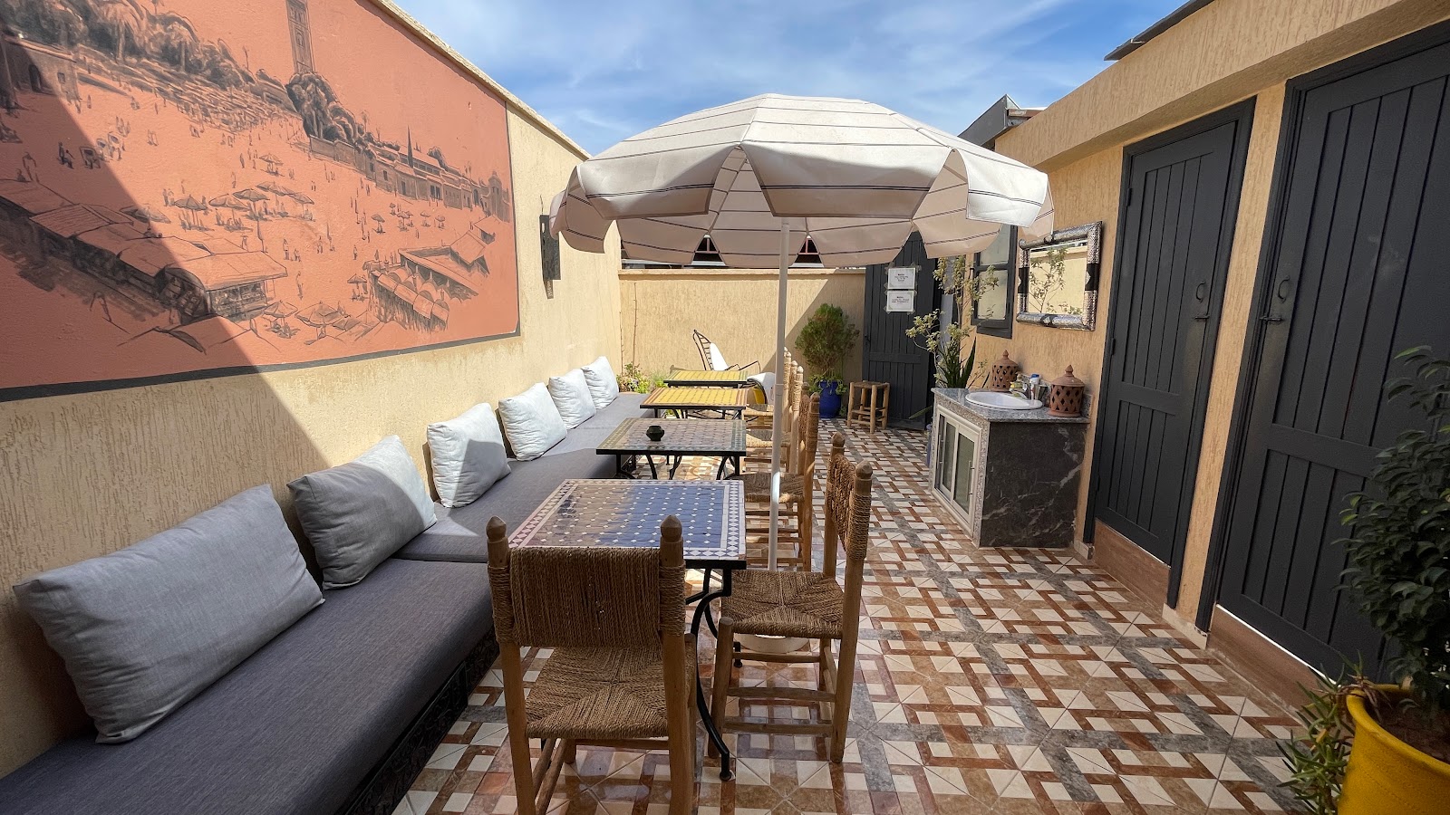 Sun Hostel